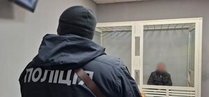 Зірвав прапор із флагштока: на Одещині чоловік вчинив наругу над могилою військового