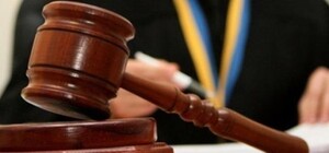 Суд за лифт: жительница Днепра потребовала компенсацию, но решение отменили
