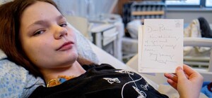 Анджелина Джоли поддержала 14-летнюю Полину, тяжело раненую во время ракетного удара по Изюму