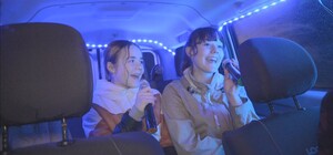 В Запорожье такси-караоке предлагает петь русские песни во время поездки (видео)
