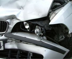 Вчера в Киеве стало на четыре разбитых автомобиля больше. Фото с сайта sxc.hu.