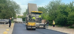 На трасі в Карпатах відремонтували міст