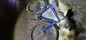 У Львові чоловік на велосипеді в’їхав у стовп і загинув 