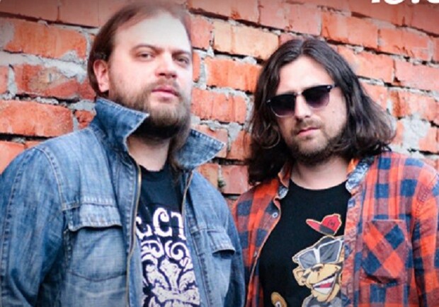 Группа Crazy Train (acoustic duet) - фото