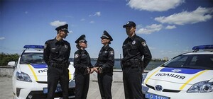 В Одессе полиция расследует два случая жестокого обращения с животными - отравление собак и убийство голубей