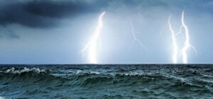 В Одессе объявили штормовое предупреждение: в городе гроза