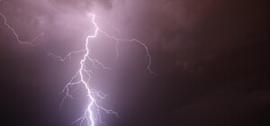 Магнитные бури в августе 2025 года: календарь опасных дат