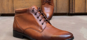 У Дніпрі чоловік поцупив по одному черевику в різних ТРЦ