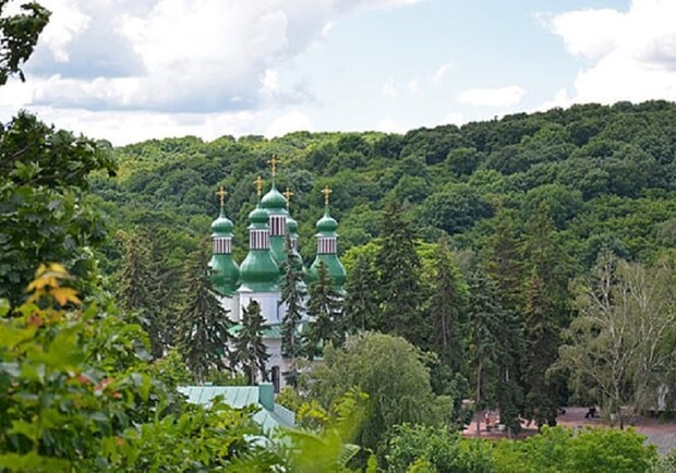 Китаевская пустынь с посещением пещер