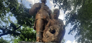 В Одесской области отказались сносить советский памятник в селе Усатово: что известно