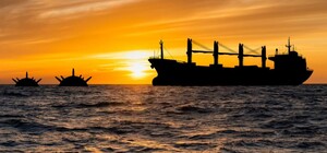 Возле Одессы в море подорвалось гражданское судно: что известно