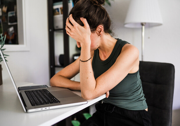 7 місяців не повертають гроші: у Києві медикиня заявила про шахрайство мовної школи Speak up -