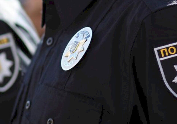 В Киеве будут судить мошенника, который угрозами обворовал вдову погибшего военного - фото