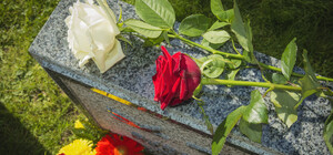 Київ буде оплачувати поховання цивільних, які загинули через російські обстріли: рішення міськради