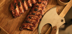 В окупованому Луганську відкрився клон львівської «Реберні»: відео 