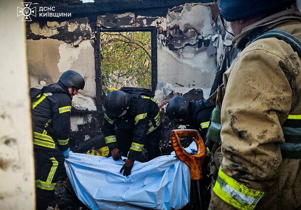 Последствия атаки в Киевской области. Фото: МВД Украины