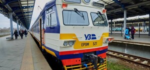 В Днепре возобновили движение популярных пригородных поездов: список маршрутов