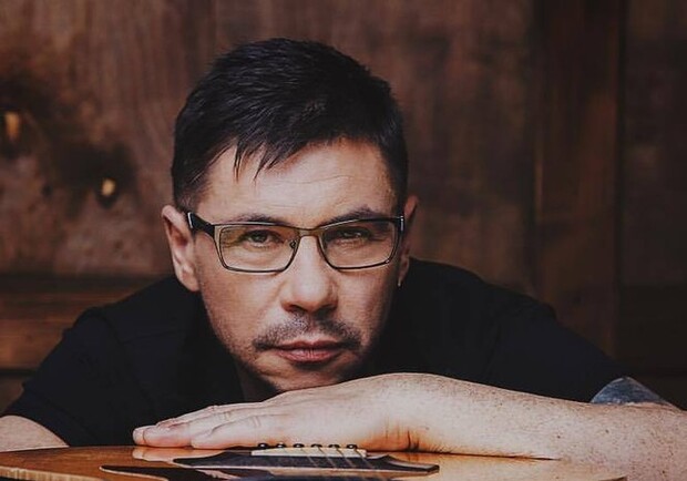 22 ноября, стало известно о смерти украинского музыканта Олега Турка, известного публике под сценическим именем Лесик | Фото: Лесик Турко