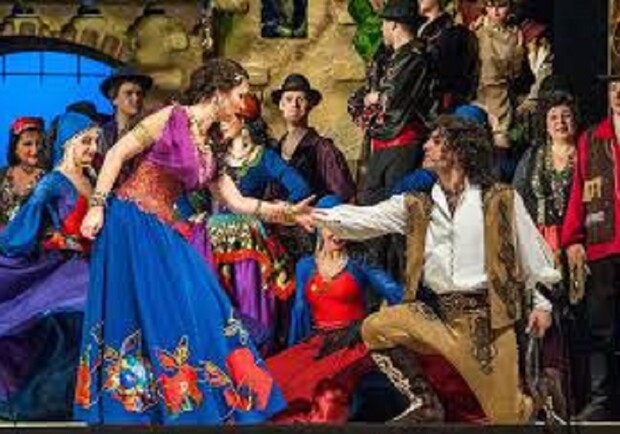 Штраус в оперетте