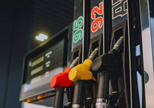 Стало известно, сколько будет стоить топливо на разных АЗС. Фото: dumskaya.net