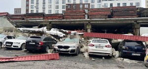 На вулиці Під Голоском у Львові обвалилася частина підпірної стінки