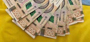 В Украине расширили помощь для ВПЛ: продление выплат, новые правила для детей и перерасчет