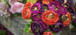 Как выбрать искусственные цветы оптом: советы для магазинов и декораторов