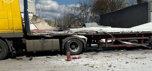 Оккупанты ударили по предприятию в Дергачах: ранены пять работников