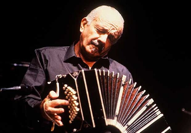 АСТОР ПЯЦЦОЛЛА 