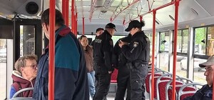 В Одессе подростки распылили газовый баллончик в трамвае