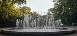 На ВДНГ после реставрации открыли исторический фонтан возле Терапевтичного сада