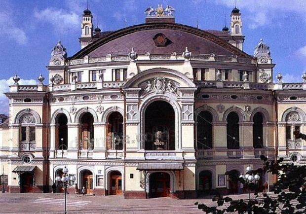 Гала концерт( завершение 158-го театрального сезона