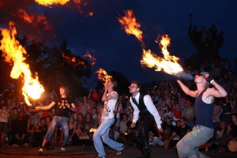 В столице прошел фестиваль огня. Фото с Леонида Алексеева, НБН