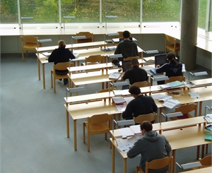 В этом году выпускники впервые сдавали внешнее независимое тестирование по русскому языку. Фото с сайта www.sxc.hu.