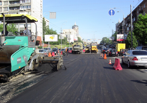 Голосеевскую площадь "отремонтируют". Фото "Киевавтодора"