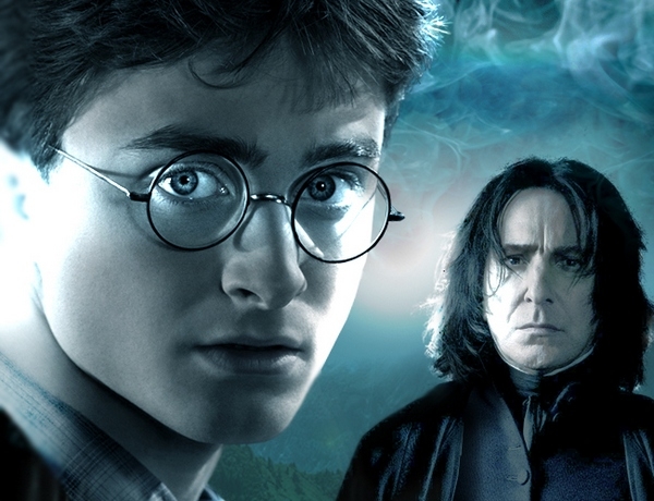 Последняя часть эпопеи о Гарри Поттере готова удивлять зрителей. Фото с сайта www.kinopoisk.ru.