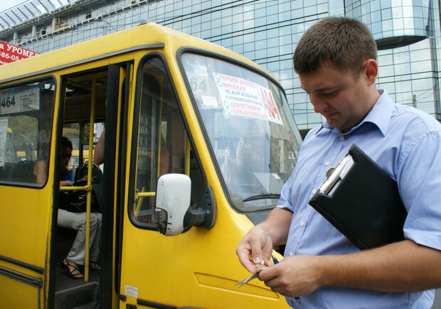 Каждая пятая маршрутка в Киеве неисправна. Фото Максима Люкова