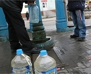 Платить за воду из бюветов киевлянам не придется. Фото с сайта kp.ua.