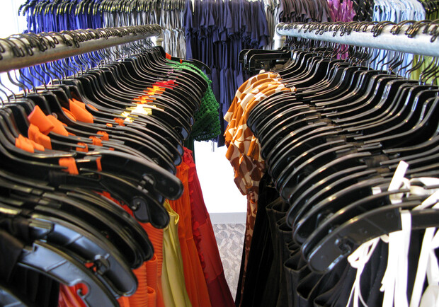 Все меньше киевлян идет за одеждой на рынки. Фото с сайта sxc.hu