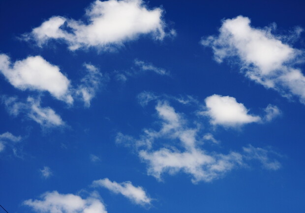 Сегодня киевляне увидят ясное небо над головой. Фото с сайта sxc.hu