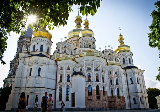 Центральный храм Киево-Печерской Лавры - это Успенский собор. Фото Ярослава Синченко. 