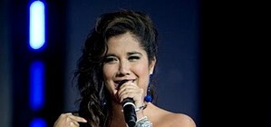 Видеофакт: выступление победительницы Крым Мьюзик Фест даже отвлекло Галкина от одевания Пугачевой