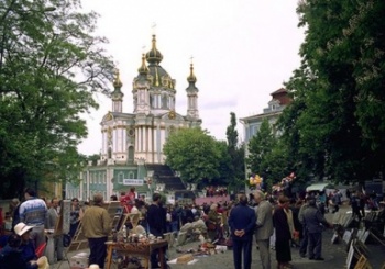 Андреевский спуск отремонтируют к маю 2012. Фото с сайта "Украина-2012"