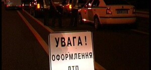 Под Харьковом перевернулась иномарка: два человека погибли, третий - в реанимации