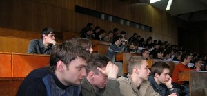 Студентам добавят денег на бутылку пива и 3 кило гречки