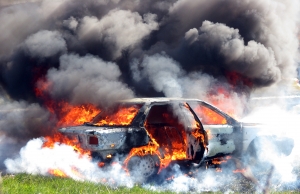 Машина сгорела почти дотла за считанные минуты. Фото с сайта sxc.hu.