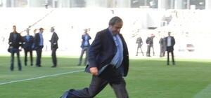 Президент УЕФА повторил за Януковичем и забил гол на 