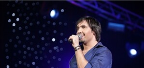 Виталий Козловский в восторге – Бритни Спирс поболтала с ним за кулисами и даже сфотографировалась на память