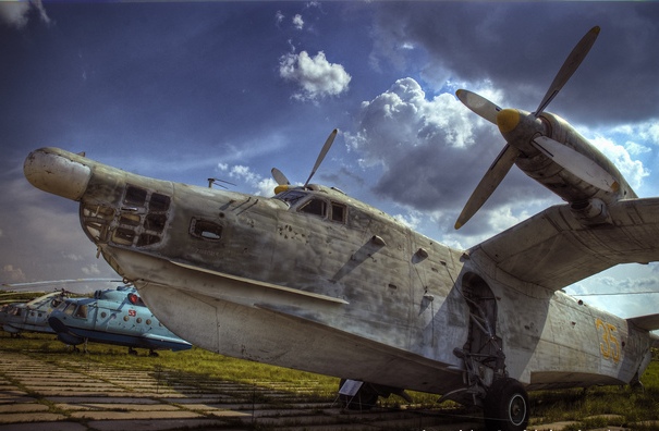 В Музее авиации есть и такие экспонаты. Фото с сайта akimboyko.in.ua.