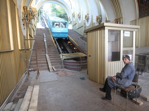 Ремонт трамвая-подъемника длился целый месяц. Фото Максима Люкова